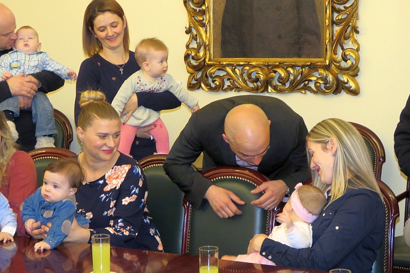 Content photo