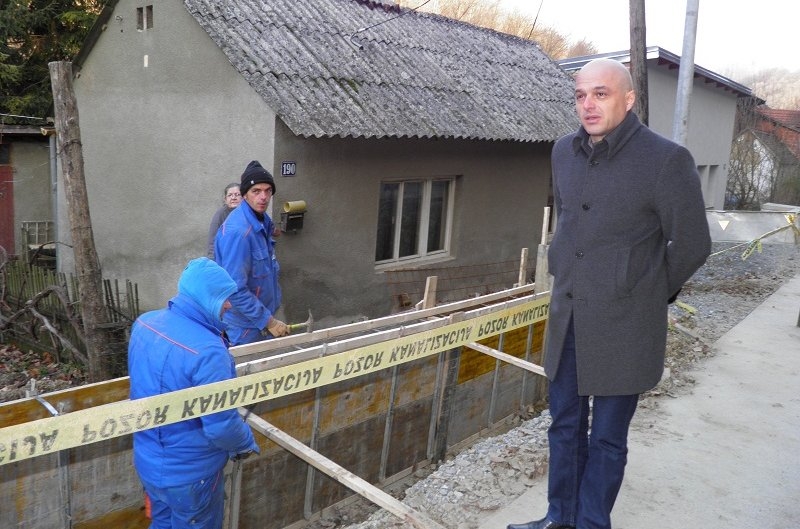 Content photo