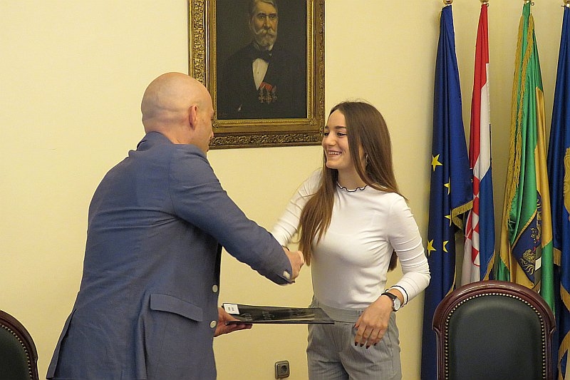 Content photo
