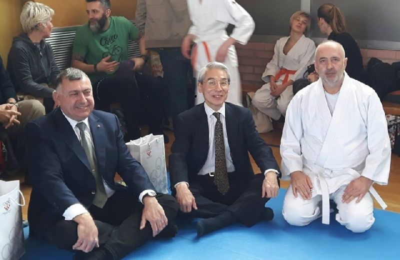 Content photo