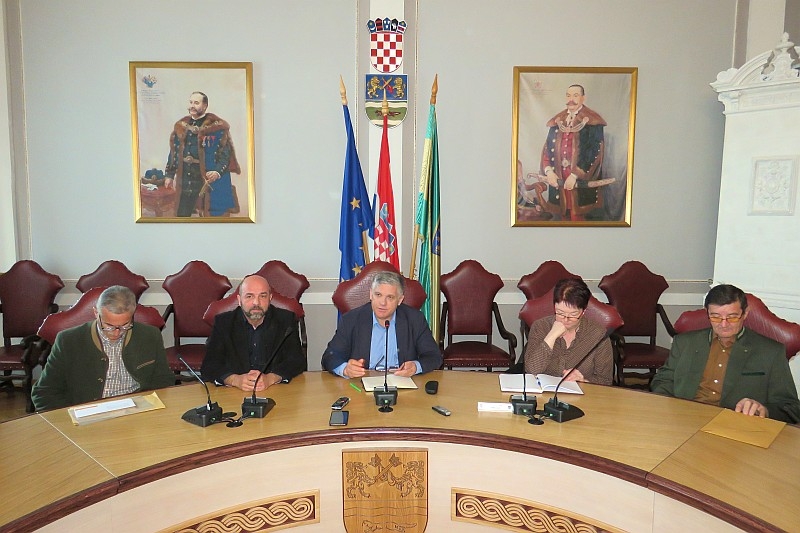 Content photo