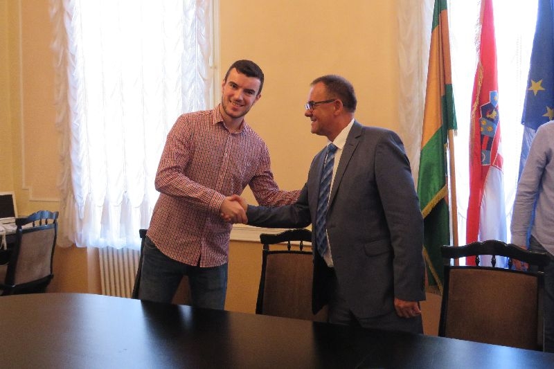 Content photo