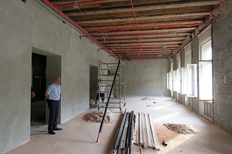 Content photo